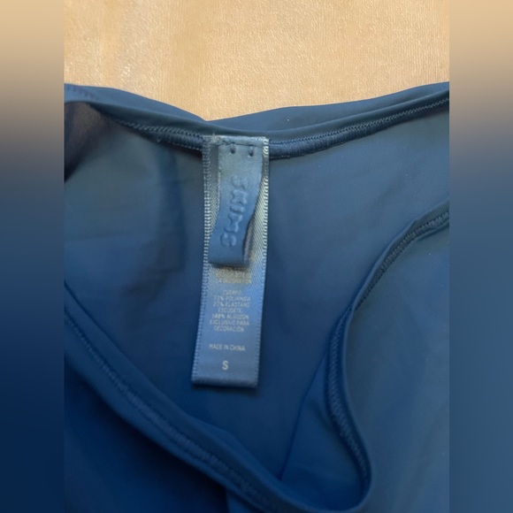 Skims Jelly Sheer Crew Neck Bodysuit - Ocean - Size Small - Great Condition - Picture 4 of 5